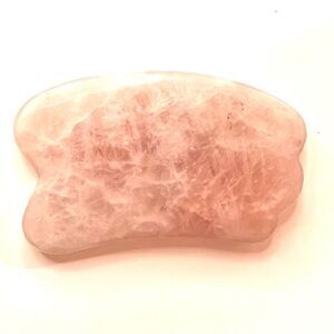 Rose Quartz Gua Sha Lifting Tool.
